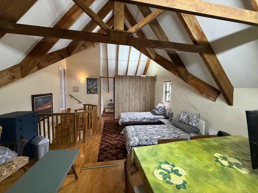 4 Bedroom Property for Sale in Vakansieplaas Western Cape